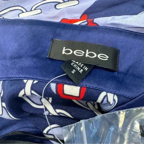 NWT Bebe silk sleeveless, openhigh neck blouse size small - Picture 6 of 11